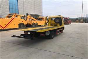 西塞山区非事故拖车