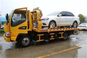 西塞山区附近拖车救援24小时服务热线